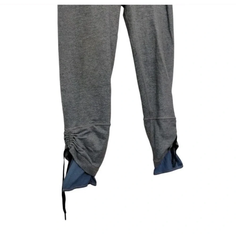 Lululemon Side Tie Salutation Cinch‎ Dance Cropped Leggings Grey Size 4 Athletic